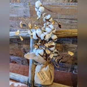 NWT Robert Stanley Signature Collection Burlap Bag With Cotton Bouquet